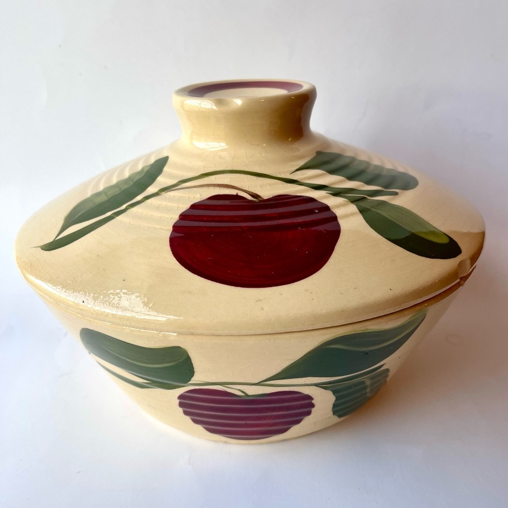 Watts Pottery Covered Casserole Dish- #601 Apple Three Leaf - Picture 2 of 11